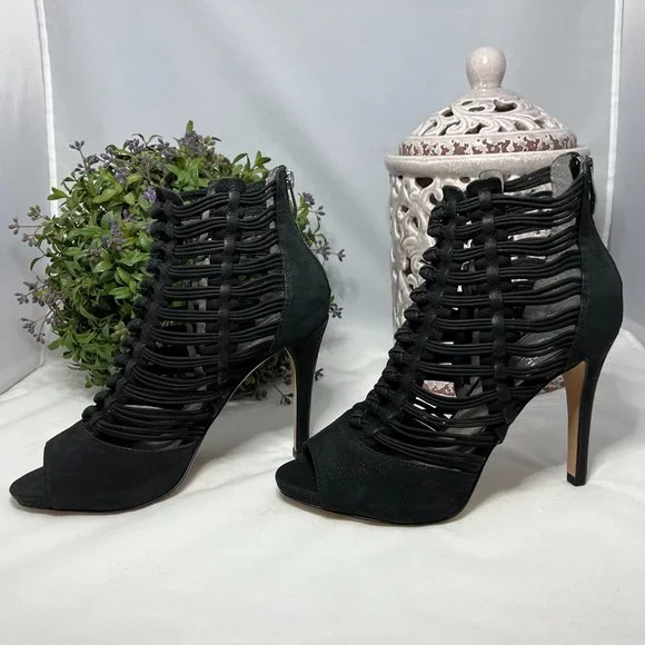Vince Camuto Heeled Booties - NEW - Picture 7 of 9